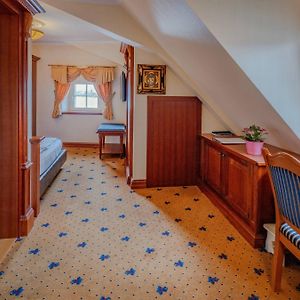 Kamer met een Queen Size Bed